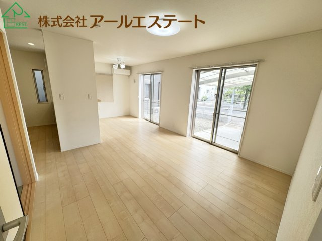 姫路市書写　　中古戸建の居間・リビング