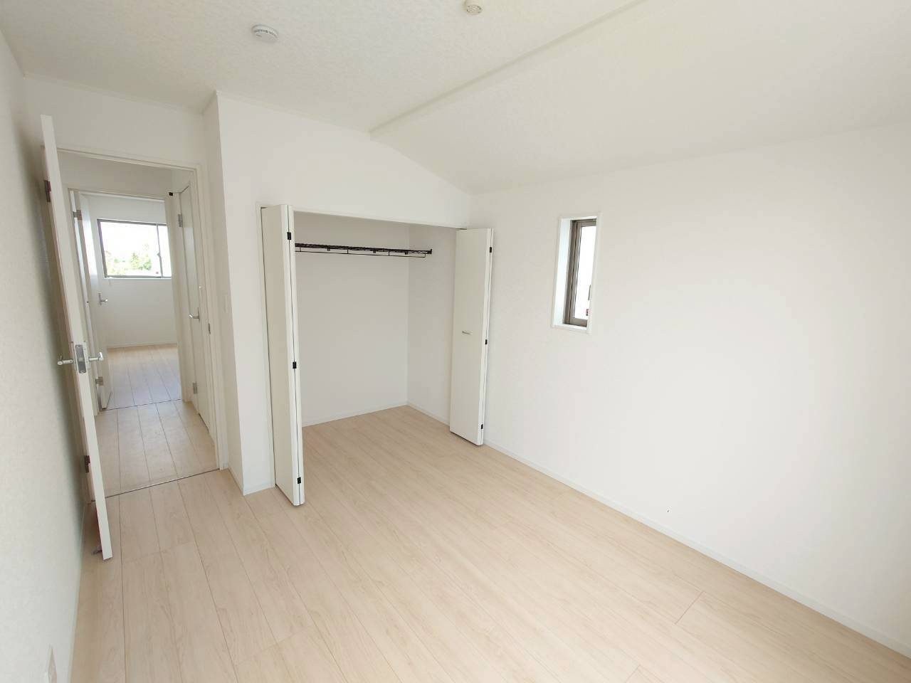 ♥♥うるま市与那城屋慶名第6-１号棟（全4棟）の居間・リビング