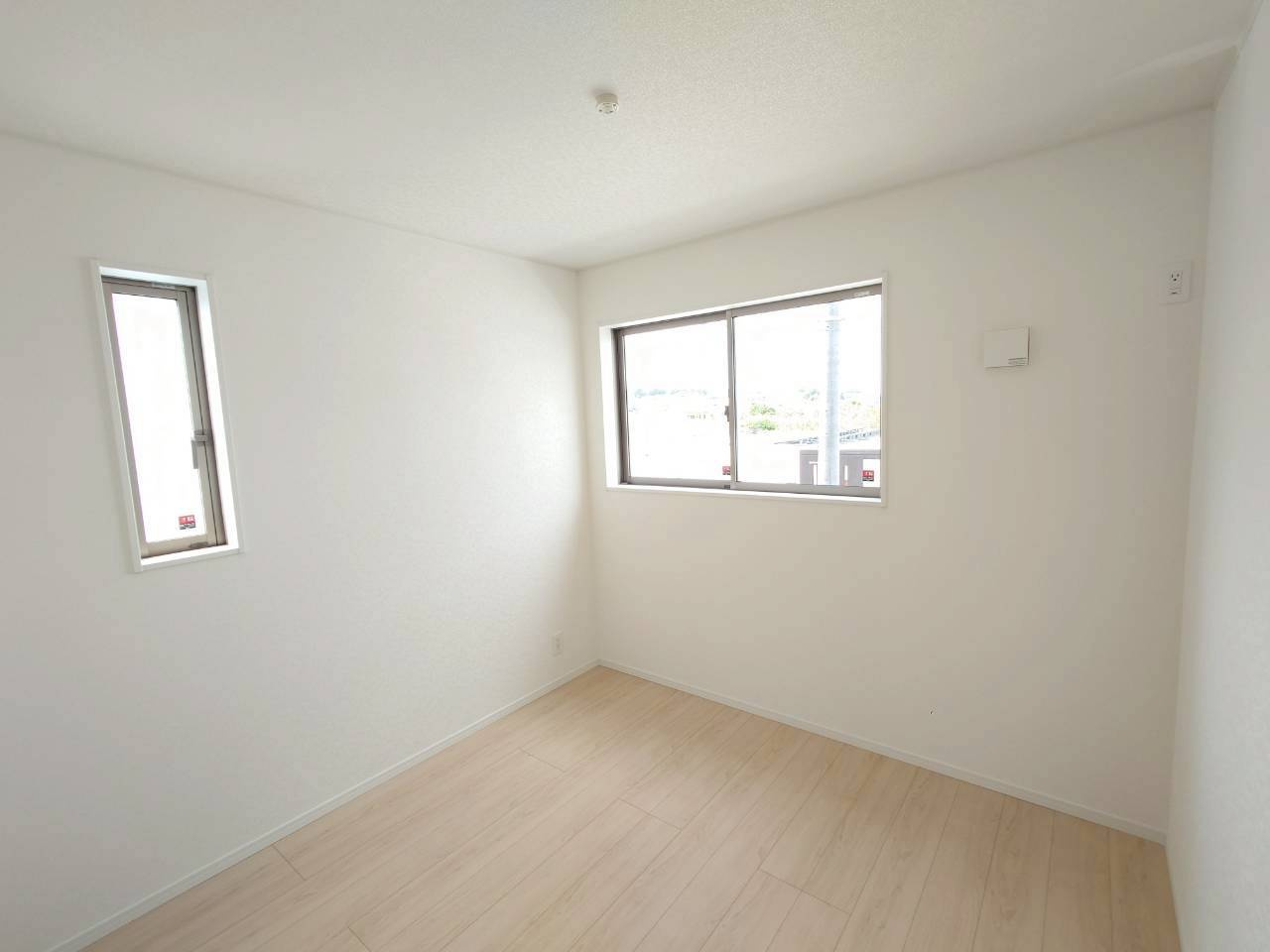 ♥♥うるま市与那城屋慶名第6-１号棟（全4棟）の洋室