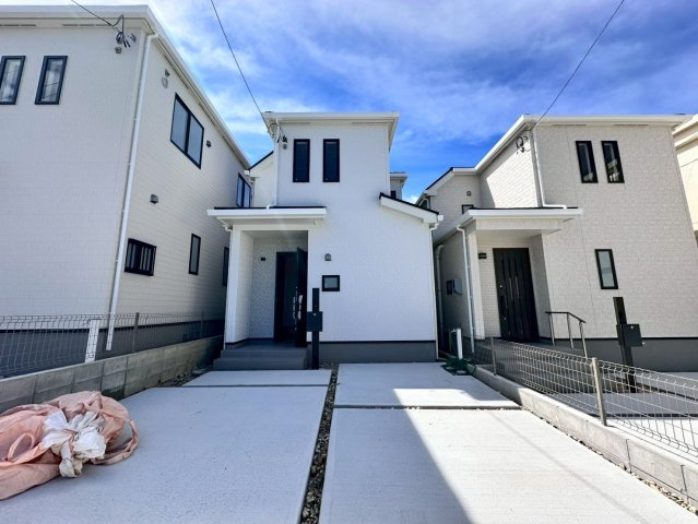 ＋＋読谷村大木-B号棟（全3棟）の前面道路含む現地写真|もうすぐ完成
現地撮影5月