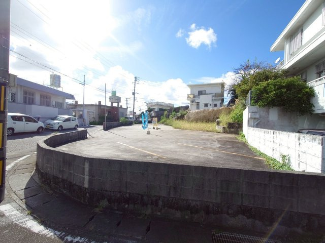 【売地】那覇市首里崎山町の前面道路含む現地写真