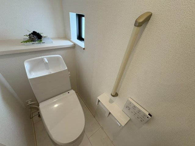 ＋＋うるま市江洲－H号棟（全１０棟）のトイレ|※参考写真※
