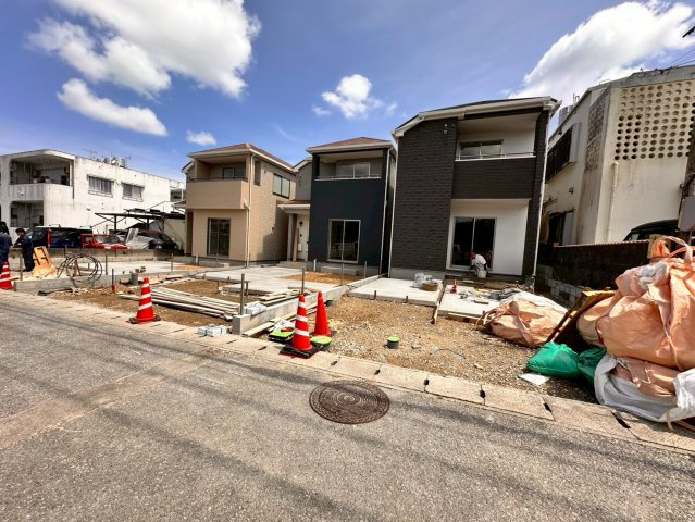 ＋＋うるま市江洲－H号棟（全１０棟）の前面道路含む現地写真|現地撮影2026.4月
