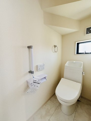 藤井寺市藤ケ丘3丁目　戸建のトイレ