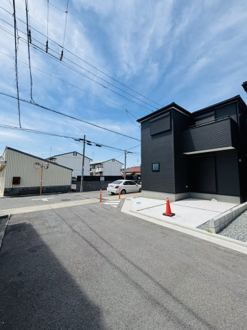 藤井寺市藤ケ丘3丁目　戸建の前面道路含む現地写真