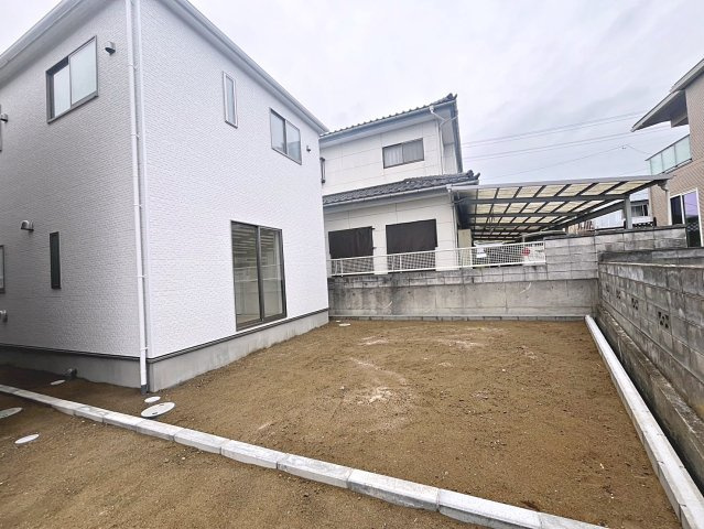新築戸建・新築建売　桑折町東大隅第2　醸芳小・醸芳中の庭|広々としたお庭付きです！家庭菜園や園芸などの趣味のスペースやお子様の遊び場に◎