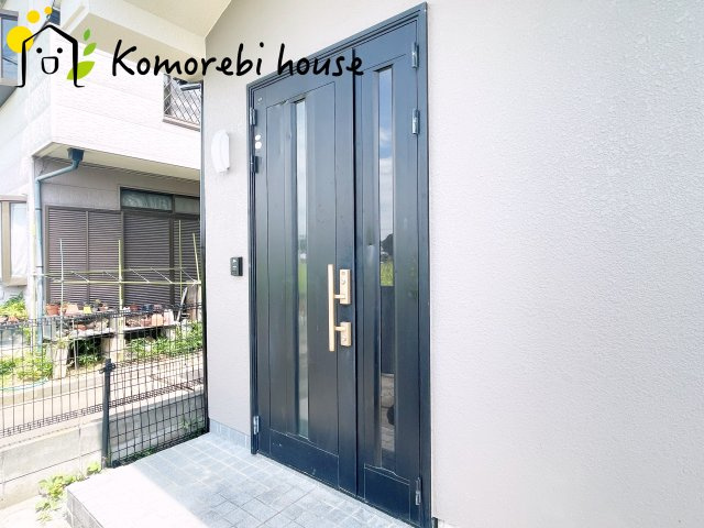 上尾市上野本郷　中古戸建の玄関|ゆったりとした玄関です