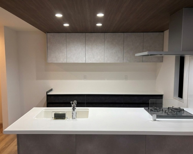 関前戸建のキッチン