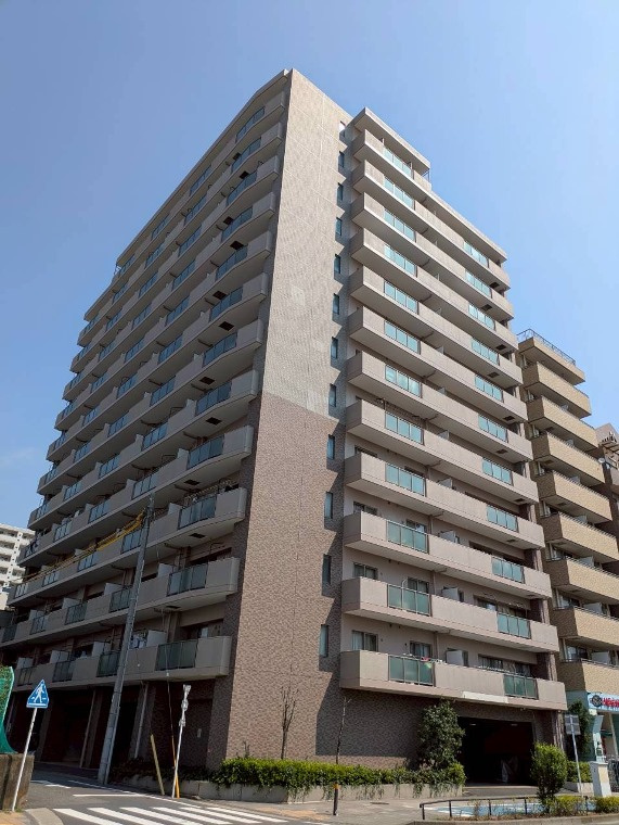 レックス川崎ピラーズコートの外観