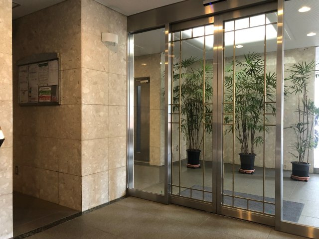 【エントランス】