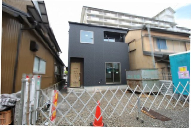 【特別価格　８月末まで】高知市百石町3丁目　新築戸建　⑪の外観|土地面積　117.18㎡（約35.44坪）　建物面積　95.90㎡（約29.00坪）