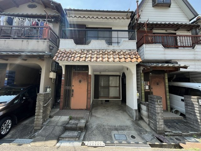 東板持町貸家