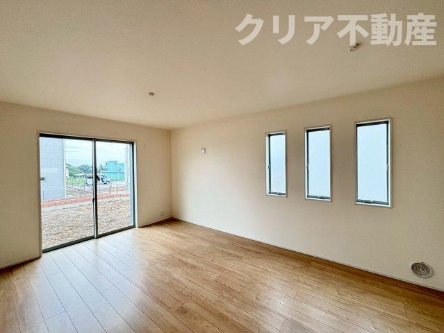 【居間・リビング】 | 第12富士見町時沢3号棟　全室南向き☆