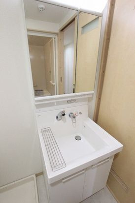 ヴァンドゥーズの独立洗面台|独立洗面台です