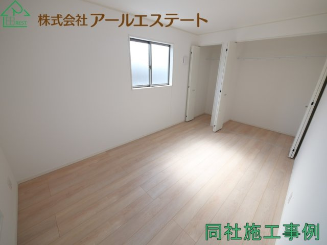 加古郡稲美町六分一 第9　　新築戸建の洋室|同社施工事例