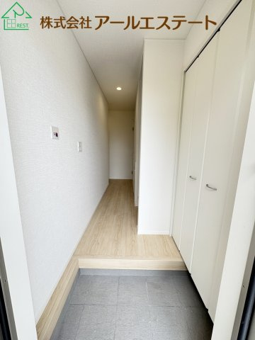 加古郡稲美町六分一 第9　　新築戸建の玄関
