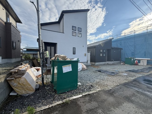 【前面道路含む現地写真】 | ＧＲＡＦＡＲＥ　天童市久野本　３号棟 | ★内覧予約でブランド米2kg★　