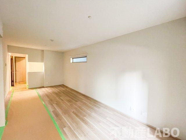 CASA PINO SOLOの居間・リビング