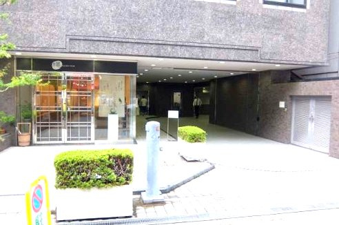 Ｄｕｏ心斎橋（旧：ＮＬＣ心斎橋アース）のエントランス