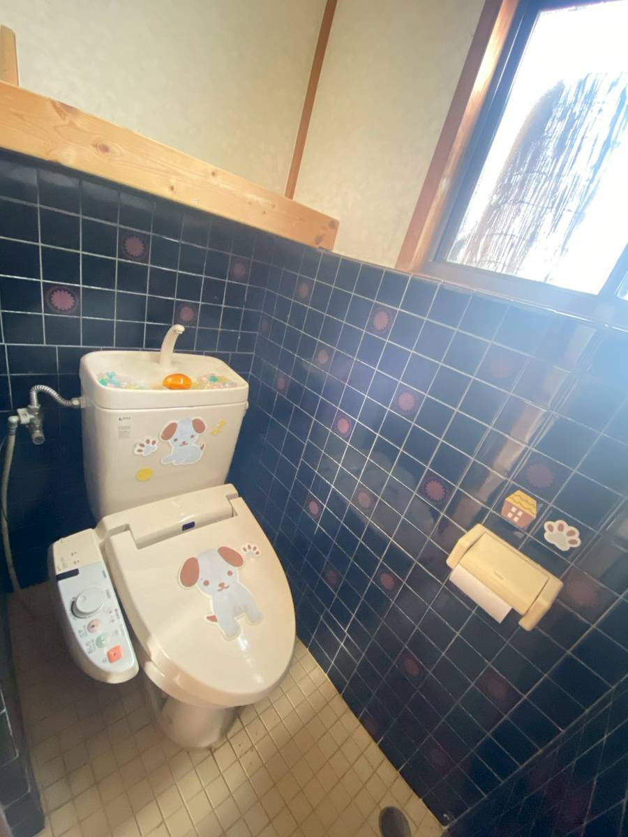 和歌山市加納　中古戸建のトイレ