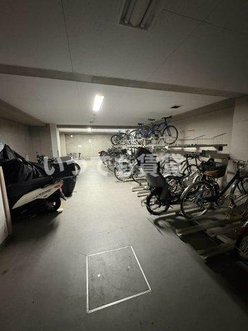 Grace Court Meguroの駐車場