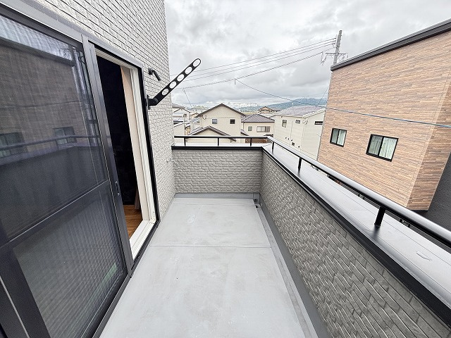 【バルコニー】 | 糸島市篠原東１丁目　戸建て