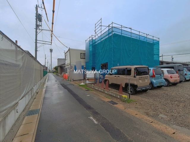 【前面道路含む現地写真】の画像