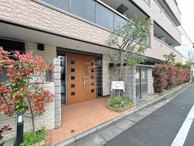 ウイング多摩川 のエントランス