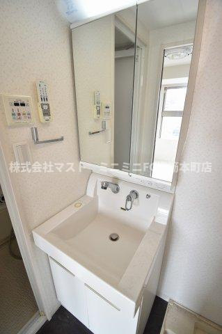 ギャラリー谷町の洗面所