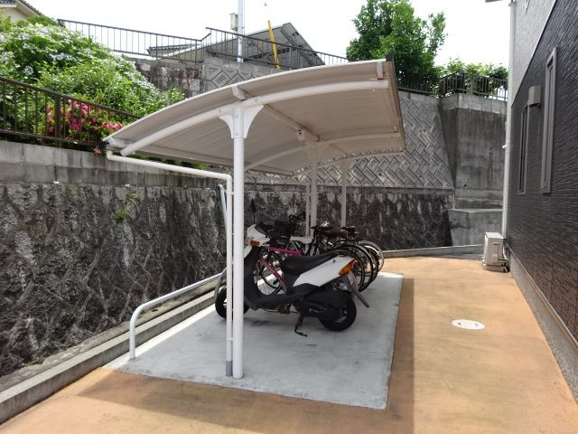倉敷市中庄のアパートのその他共用部分|自転車置き場