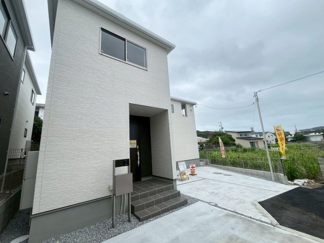 南城市大里高平 3号棟（全3棟）の外観
