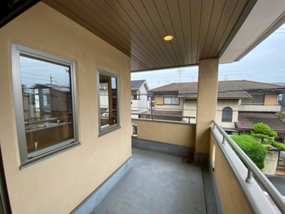 【トイレ】 | 【プレイワーク引野町2丁】平成18年建築・5SLDK・東南角地・土地128坪 | 落ち着いたトイレです