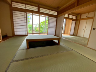 【庭】 | 【プレイワーク引野町2丁】平成18年建築・5SLDK・東南角地・土地128坪 | お庭です