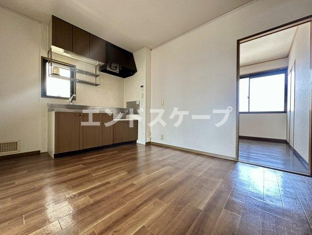 ディアコートＡの居間・リビング|高崎、前橋のお部屋探しはエンドスケープまで！お客様の理想お聞かせ下さい♪