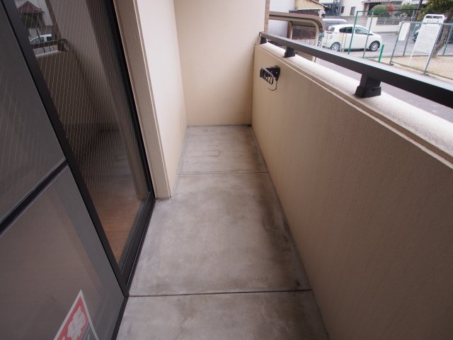 ドミール稲荷町のバルコニー