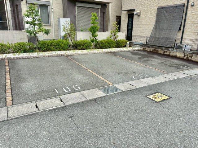 ハートフルハイツⅡの駐車場