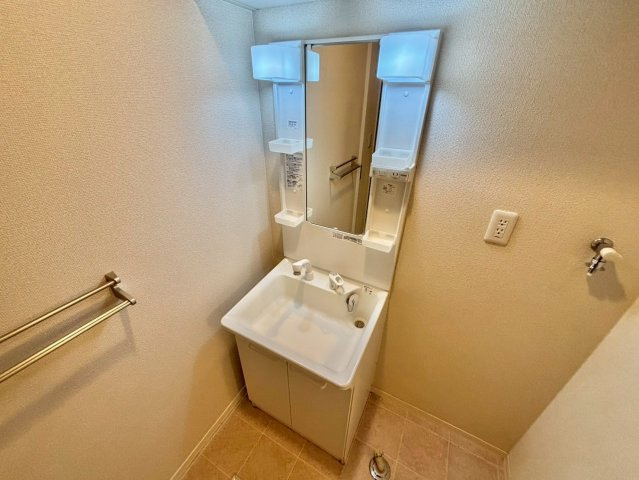 ハートフルハイツⅡの独立洗面台