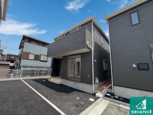 摂津市鳥飼和道　第1期　新築一戸建ての外観|安心の10年保証！外観を美しく保ち、雨水で汚れを落とします！気になることがありましたら、お気軽にお問い合わせください！