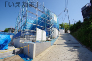 【前面道路含む現地写真】 | 【仲介手数料無料！！】川崎市麻生区上麻生7丁目　新築戸建て（全31棟）19号棟 4580万円 | 令和8年5月18日撮影