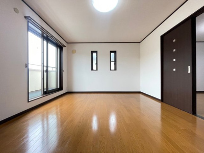 【洋室】 | 吹田市津雲台5丁目貸家