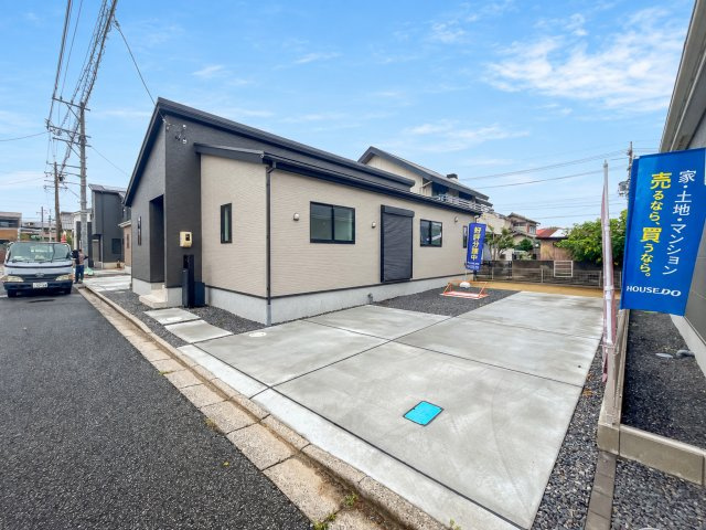 鈴鹿市長太新町2丁目《4号棟》の外観