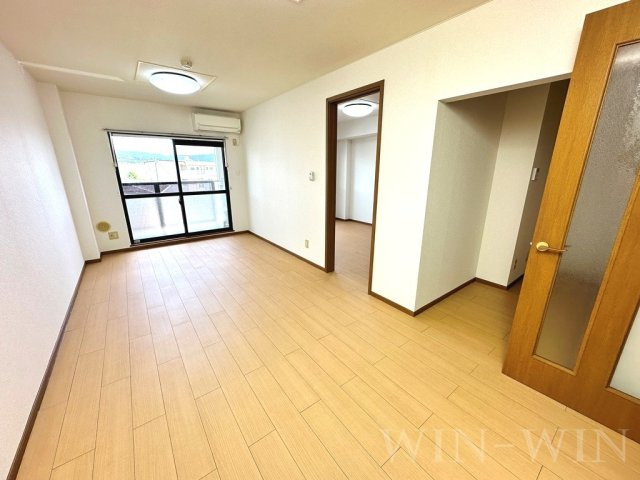 グラディオ 牛川の内装