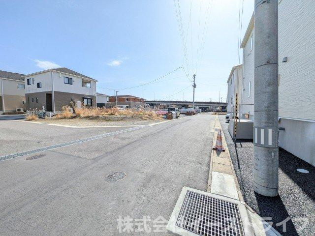 【新築戸建】　いわき市常磐西郷町第10　全10棟の前面道路含む現地写真|東側5.76ｍ公道