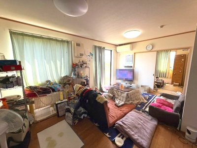 【居間・リビング】 | 前橋市五代町　広々庭付き中古戸建
