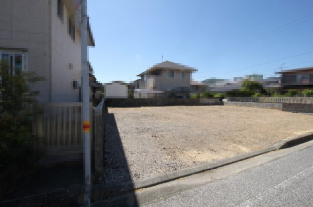 高知市瀬戸東町3丁目　新築戸建　①【全2区画】の外観|①　土地面積　128.83㎡（約38.97坪）　建物面積　100.54㎡（約30.41坪）