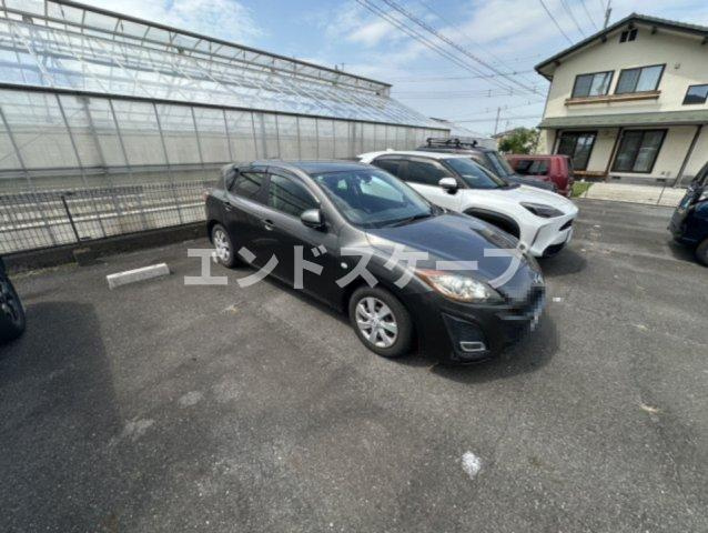 エスポワールＢの駐車場|高崎、前橋のお部屋探しはエンドスケープまで！お客様の理想お聞かせ下さい♪