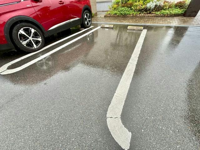 シャーメゾン　スーリールの駐車場