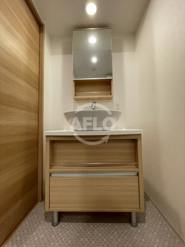 U Residence　Temmabashiの独立洗面台|U Residence Temmabashi(ユーレジデンステンマバシ)　独立洗面台