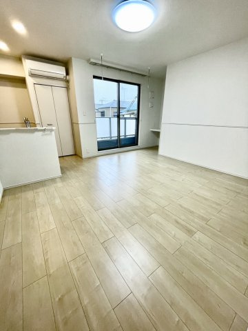 ドミール プランドールの居間・リビング