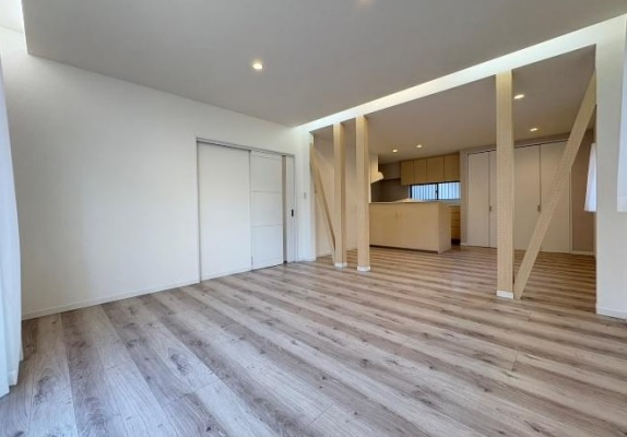 青山台３丁目　中古戸建の居間・リビング